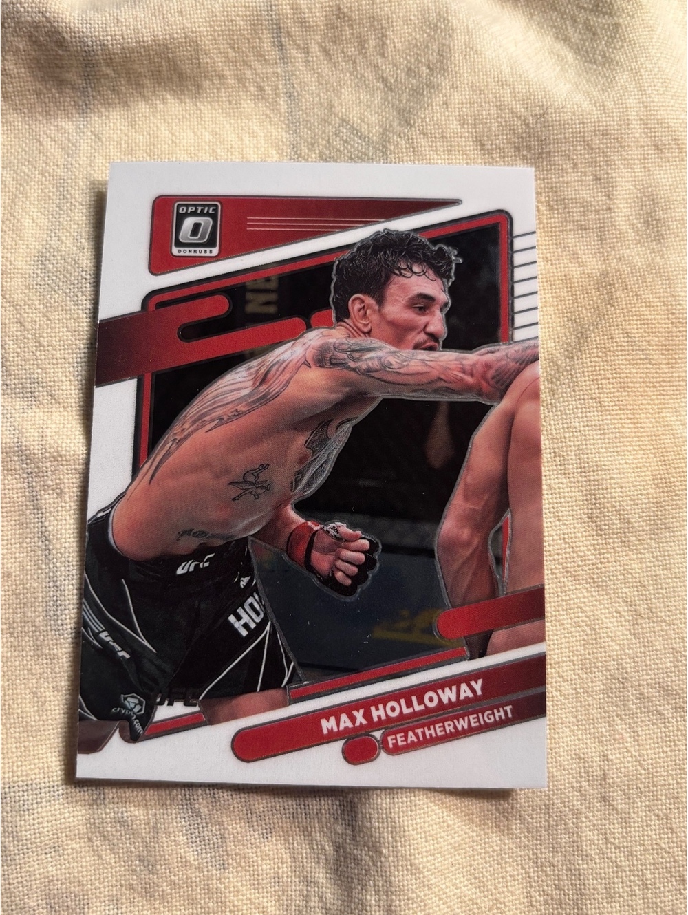Max Holloway UFC Donruss Optic Trading Card #38 Featherweigh